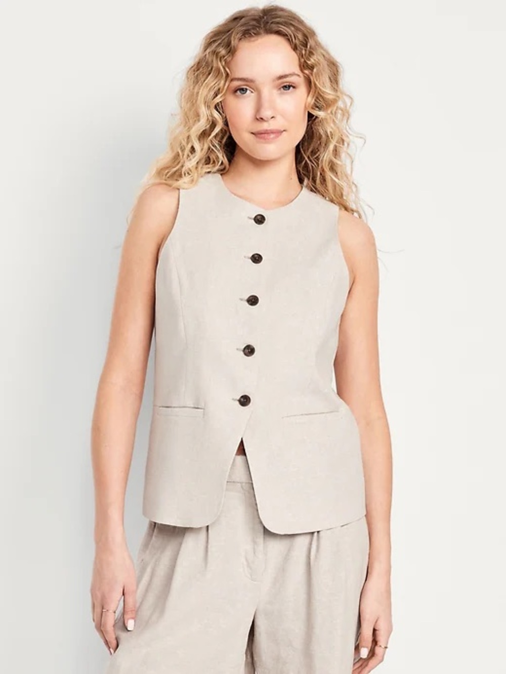 Old Navy Women's Light Beige Buttoned Sleeveless Vest
